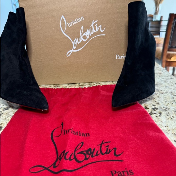 Worn only twice - Picture 11 of 13